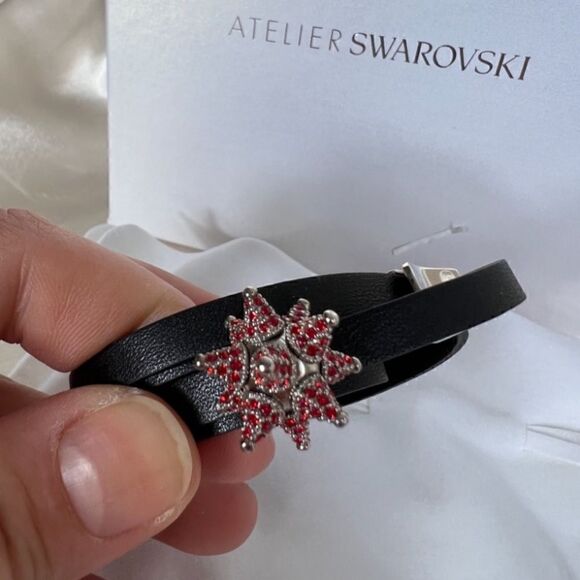 Swarovski Atelier Core Collection Wrap adjustable Bracelet - Picture 4 of 6